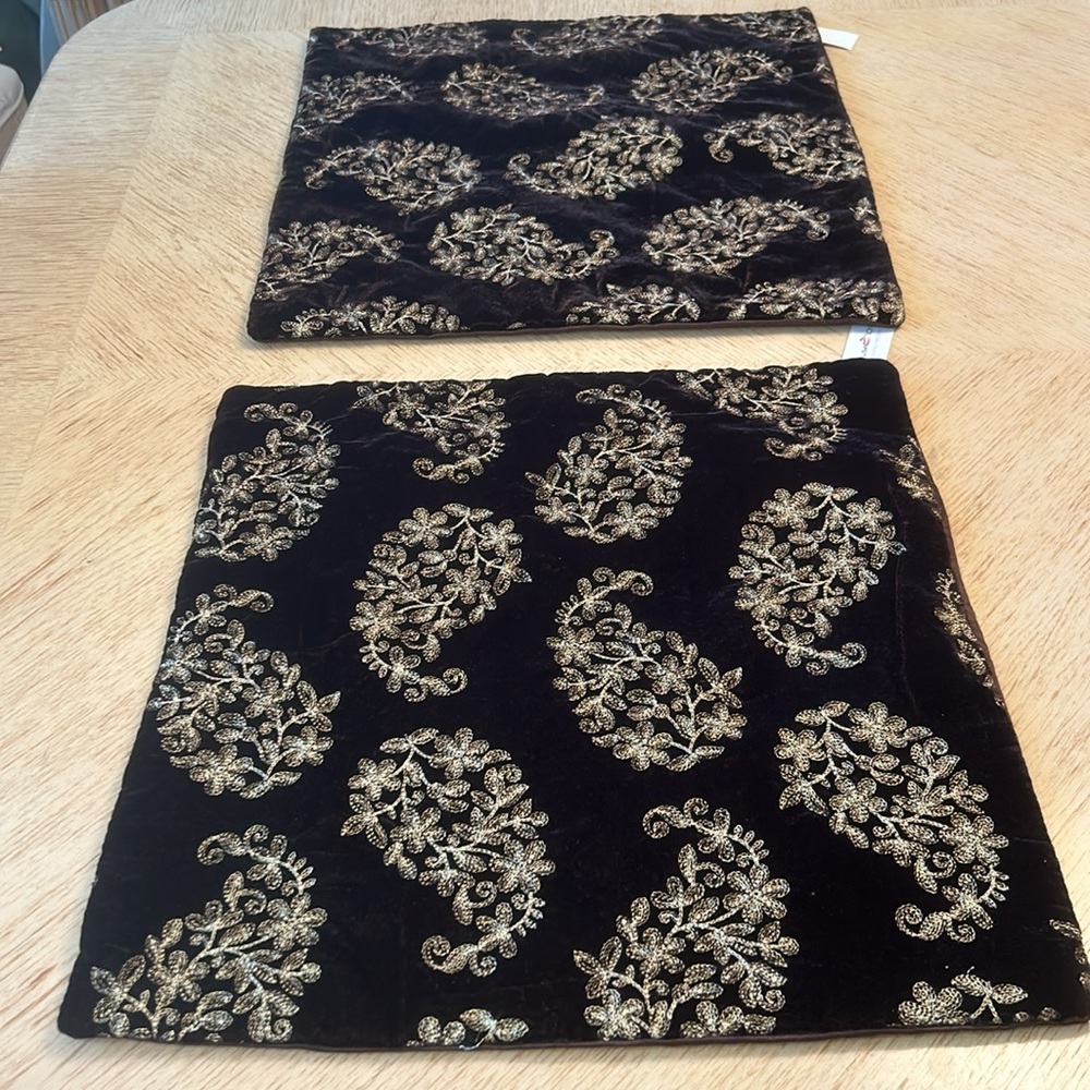 House2home Handcrafted Pillow Covers (2) NWT